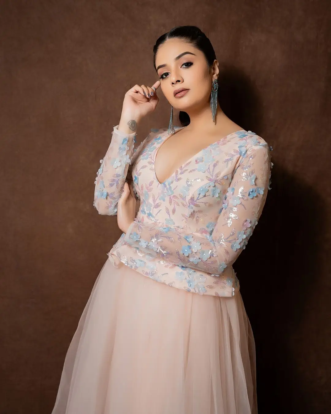 Maa TV Anchor Sreemukhi Stills in Long Pink Gown